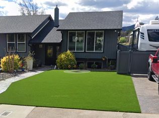 1430 NE 10th St, Grants Pass, OR