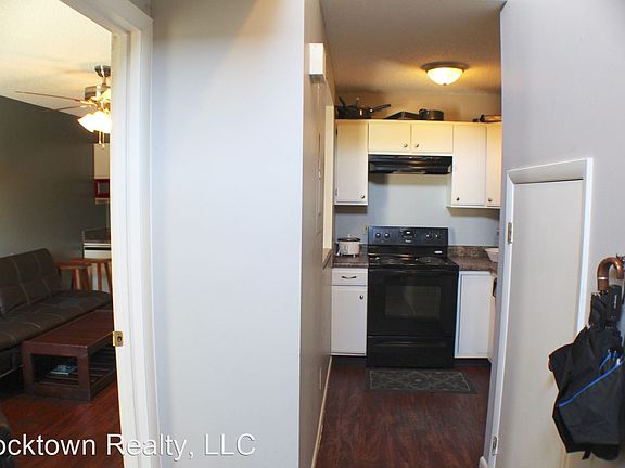 4th image of 1339 Bradley Dr