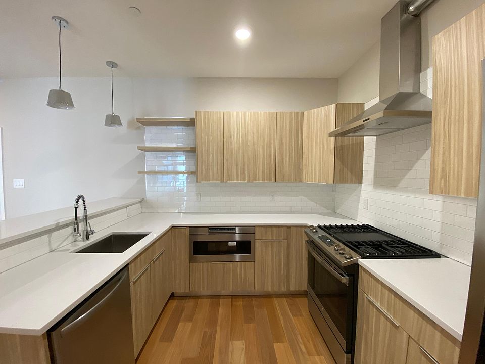 1st image of 3200B Capri Ct #403