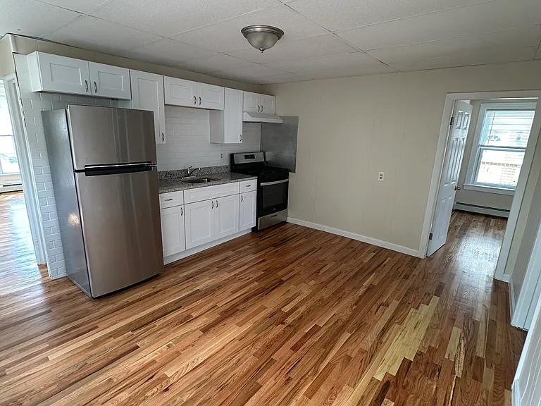 98 Japonica St #1 — Photo 1
