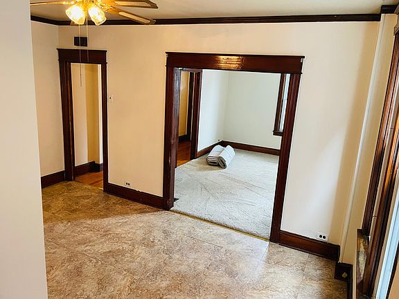5th image of 822 Washington Ave