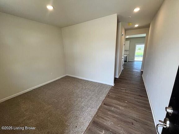 4th image of 8804 Fairmount Rd