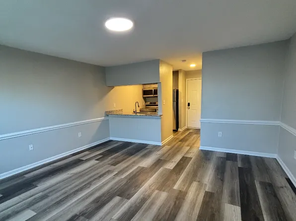589 Starlight Dr APT 8, Fort Mill, SC 29715