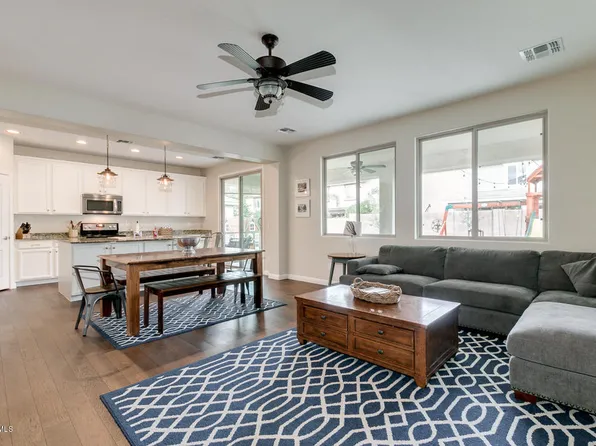 3056 E Roland St, Mesa, AZ 85213