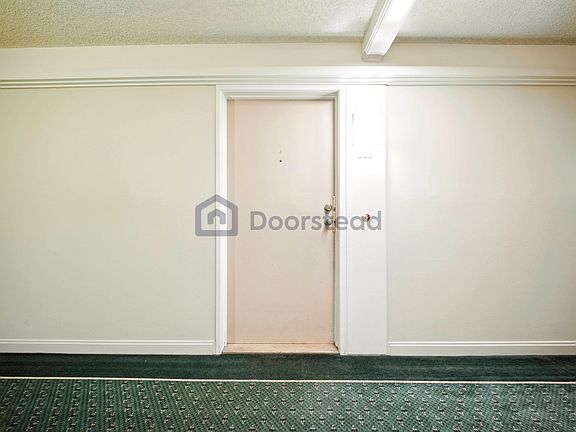 5th image of 800 N Delaware St APT 203