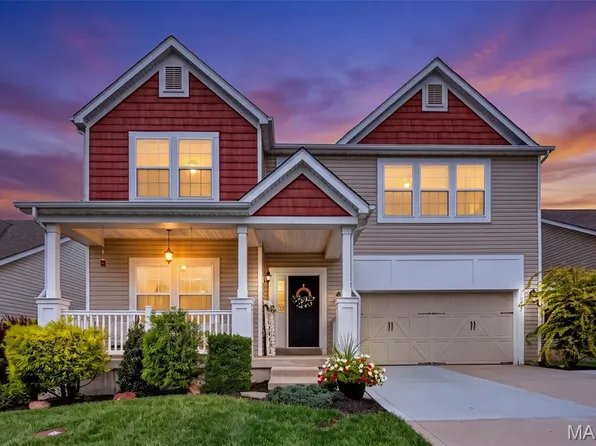 1805 English Oak Dr, Lake Saint Louis, MO 63367