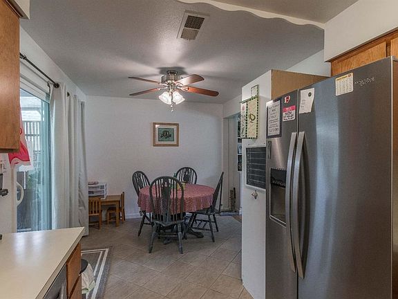 5th image of 7566 Community Dr
