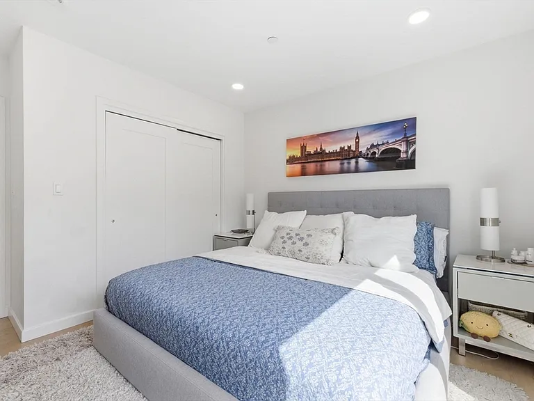 457 W Broadway #506 — Photo 16