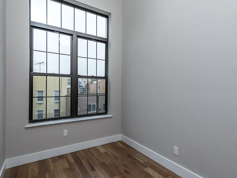 107 Skillman Ave #3T — Photo 13