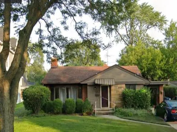 214 S Linden Ave, Elmhurst, IL 60126