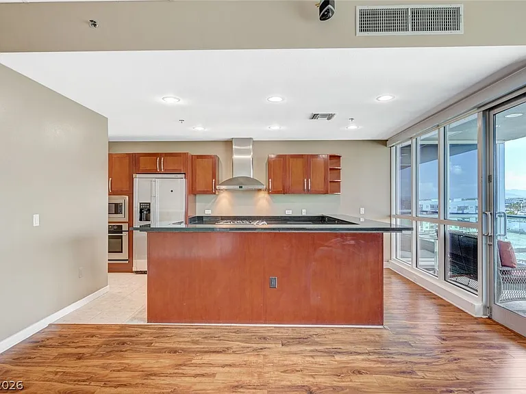4575 Dean Martin Dr #806 — Photo 4