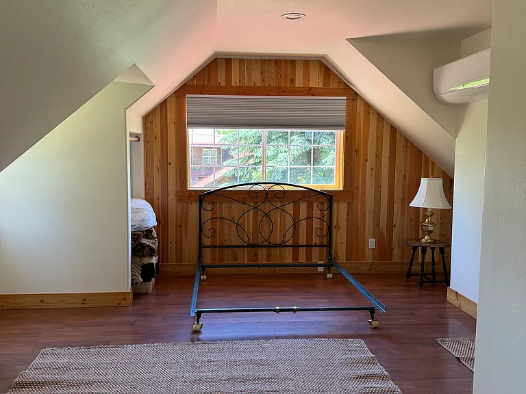 14577 Shore Acres Dr — Photo 2