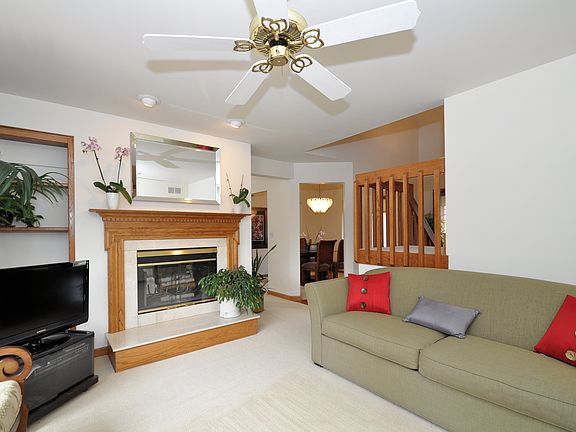 4th image of 9627 W Stanford Dr