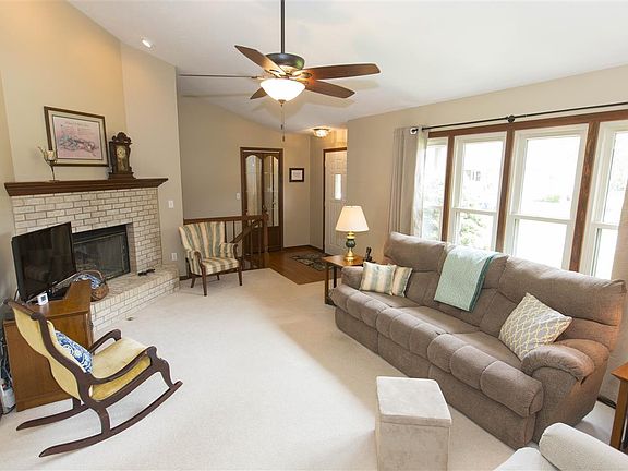 3rd image of 10929 Kayla Ct