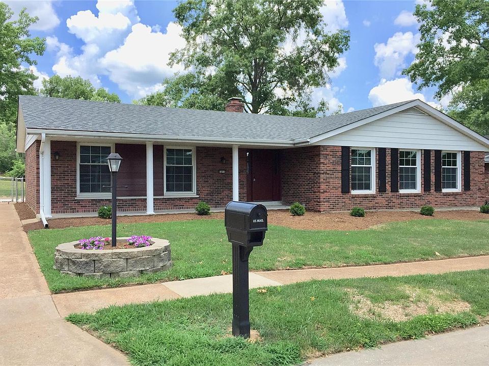 1st image of 4894 Broad Oak Dr