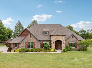 8631 N 72nd East Ave, Owasso, OK 74055