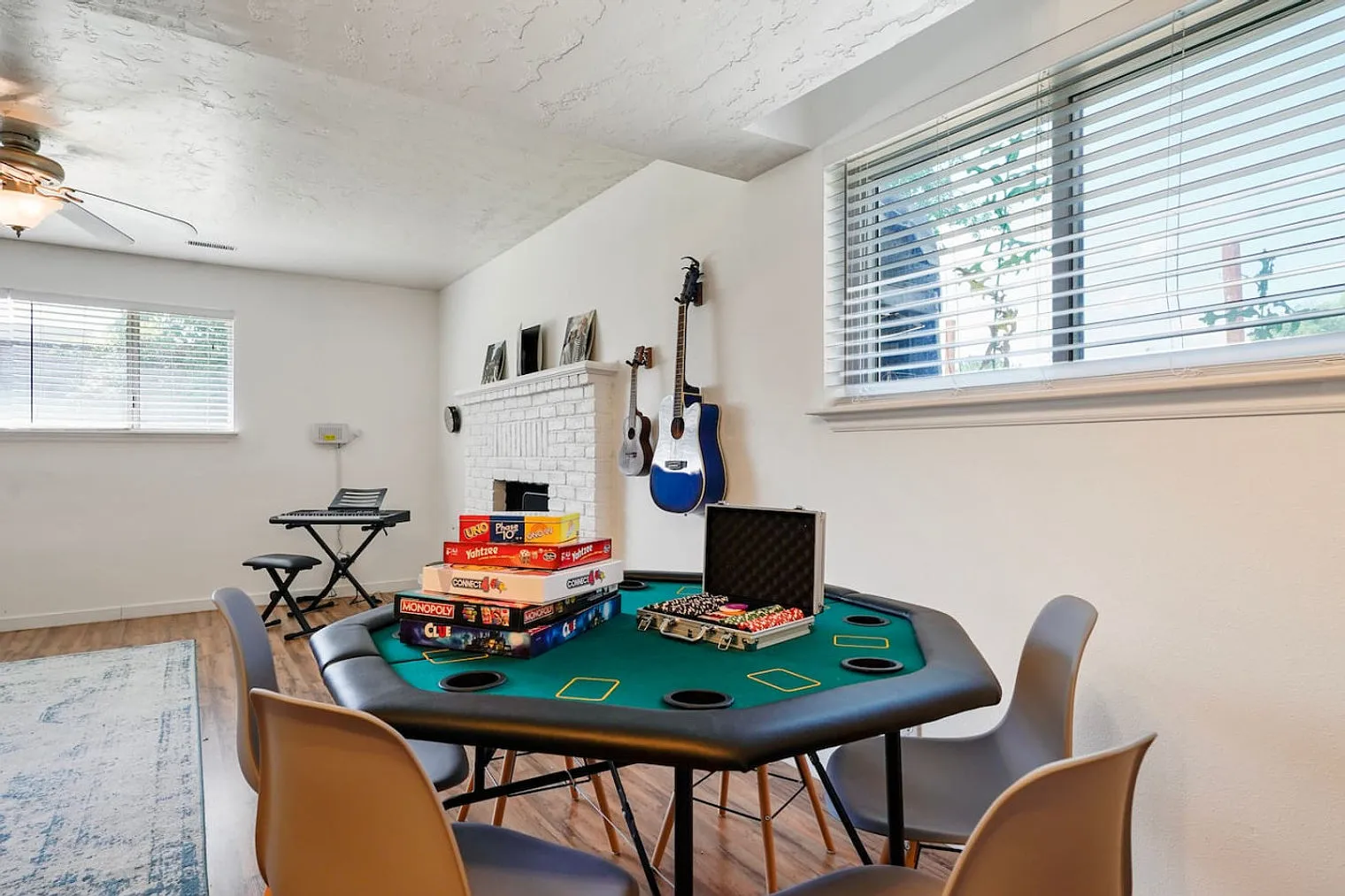 5 bed, 3.0 bath, 2647 sqft, $8,709 — Photo 1