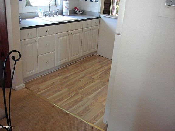 5th image of 28107 Joan St