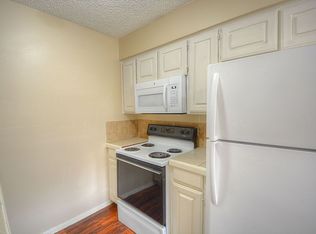 1217 Parkway Ct, Arlington, TX 76010