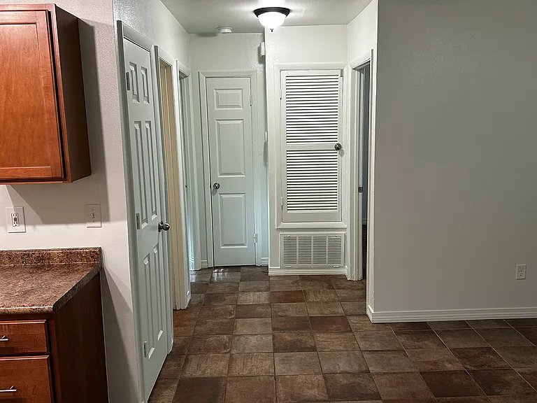 6919 N Palafox St #2 — Photo 7
