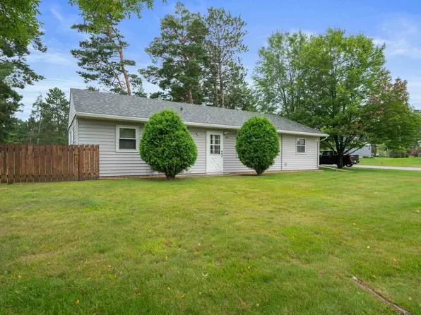 24 SW 13th St, Grand Rapids, MN 55744