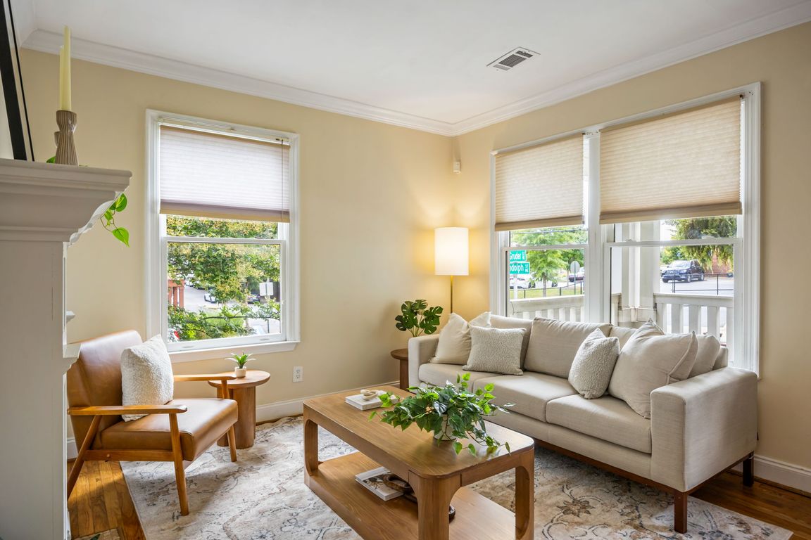 next background image