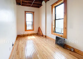 Rented by JB Mac Real Estate Inc.