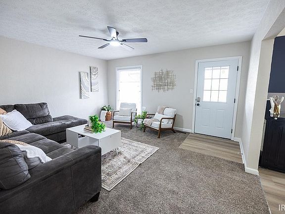 4th image of 1455 E Ohio St
