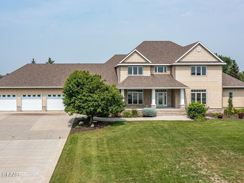 1st image of 401 Desiree Dr