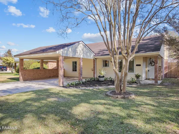 203 Cheticamp Dr, Lafayette, LA 70508