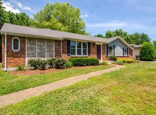 212 Garrett Dr, Nashville, TN 37211