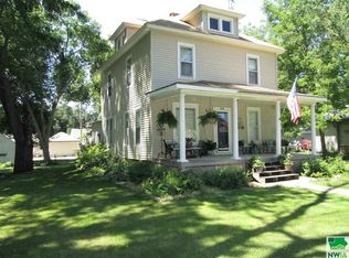 222 S Maple St, Paullina, IA 51046