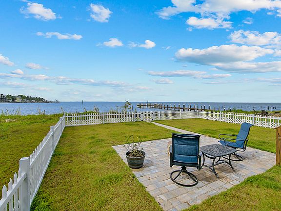 2nd image of 486 Beatrice Point Rd