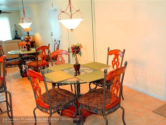 4th image of 6453 Bay Club Dr APT 3