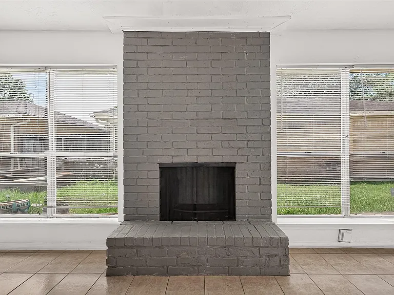 2523 Creekway Cir — Photo 9