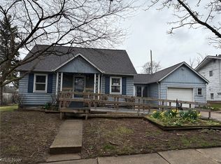 295 E Boxwood Ave, Akron, OH 44301