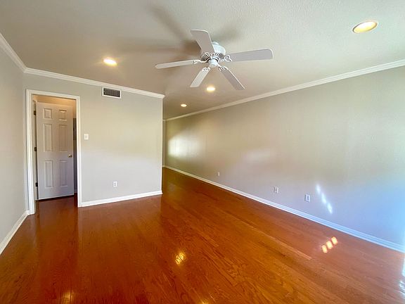 3rd image of 1500 E Side Dr Unit 103