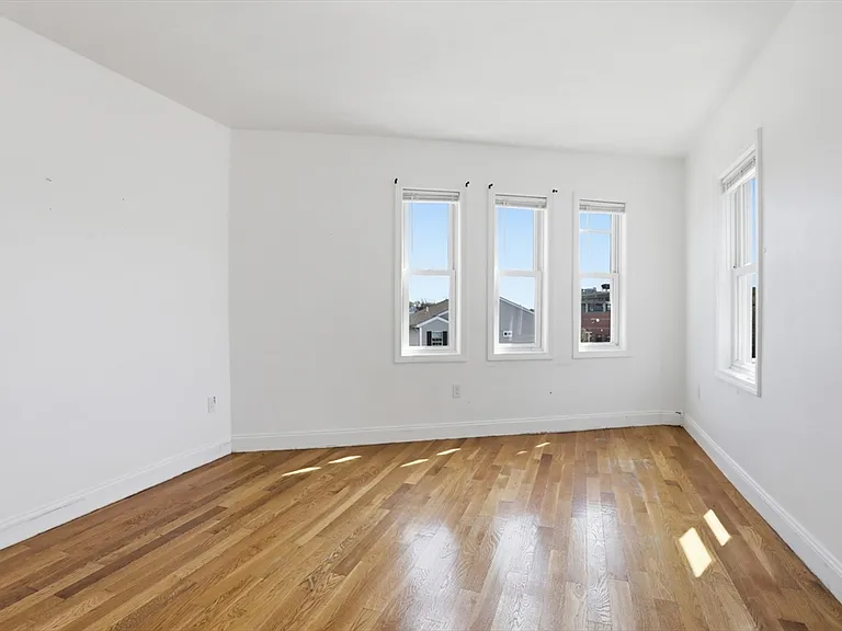 176 Ferry St #3L — Photo 22
