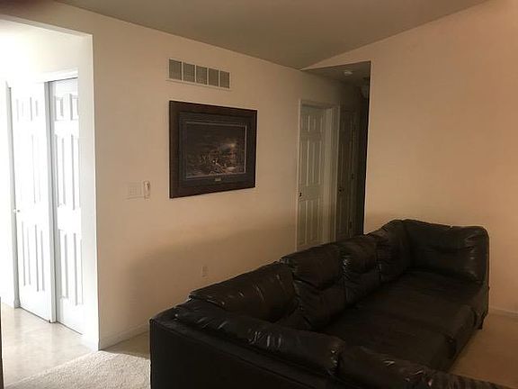 3rd image of 290 Cuivre Valley Dr