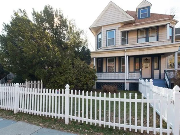 53 Kensington Ave, Jersey City, NJ 07304