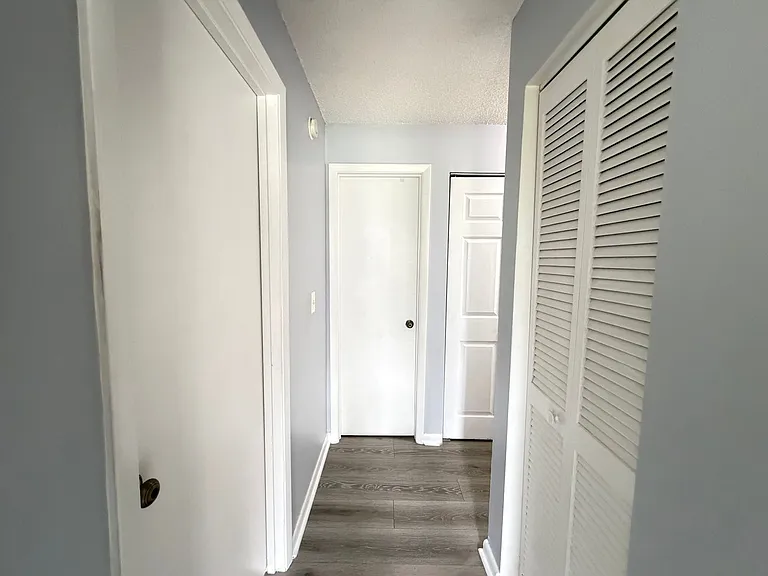 5239 Vineland Rd #A203 — Photo 12