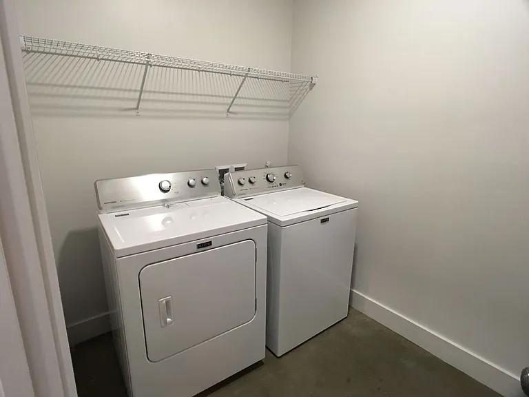 Myers Flats - 3 Bedroom — Photo 46