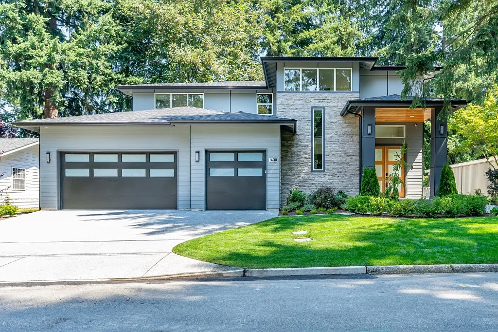 1438 169th Pl NE photo 1