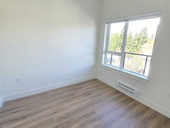 4th image of 15735 Fraser Hwy #411