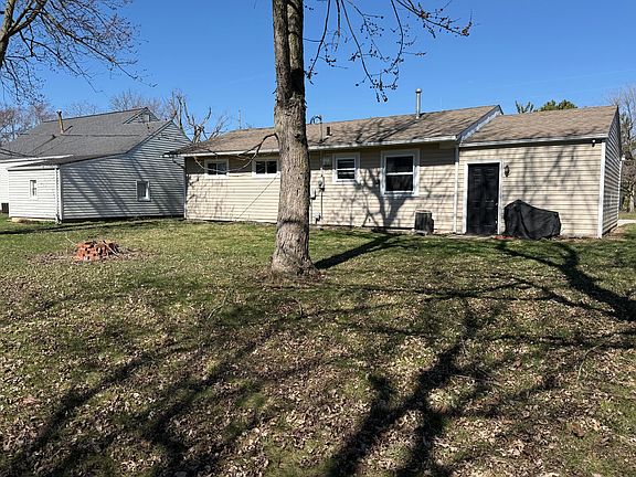 4th image of 1021 Hemlock St