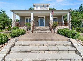 1932 Fox Hollow Rd, Cape Girardeau, MO 63701