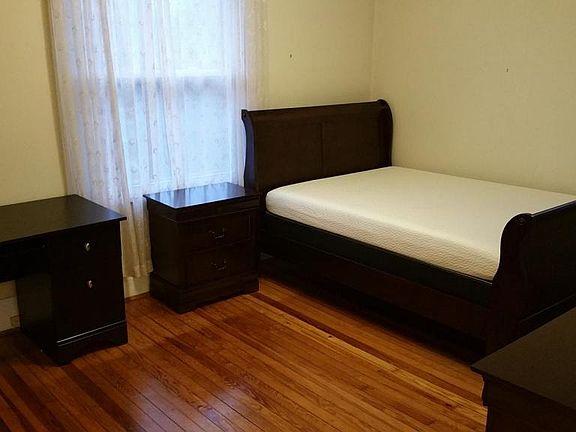 4th image of 3276 Jefferson Ave