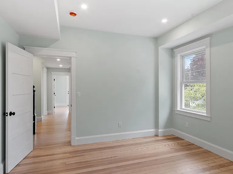 61 Warren St #2 — Photo 14