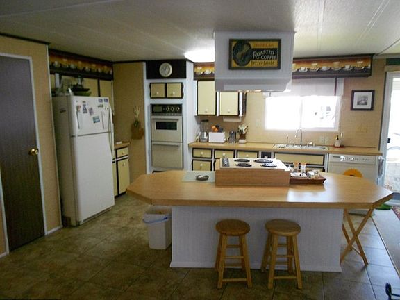 5th image of 533 Sycamore Ln