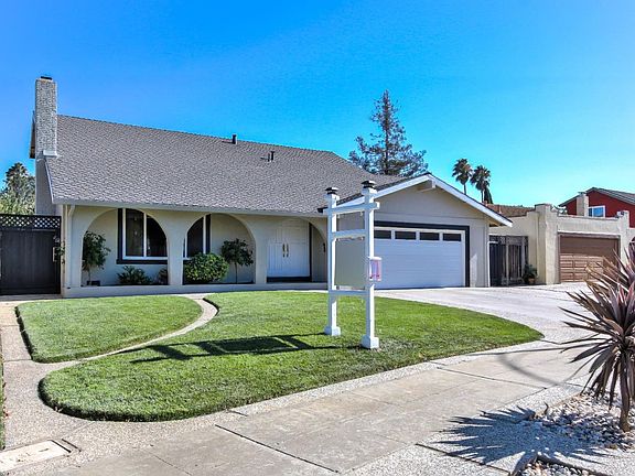 2nd image of 6710 Cielito Way